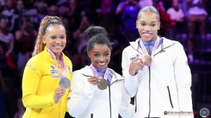 podium aa wag ph simone ferraro sfa01566